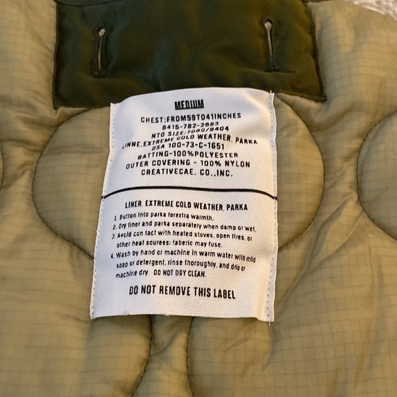 The Frankie Shop Green Bomber Puffer Jacket - Picture 6 of 6